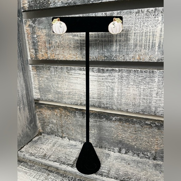 Fall enamel pumpkin earrings • NWT - Picture 2 of 2